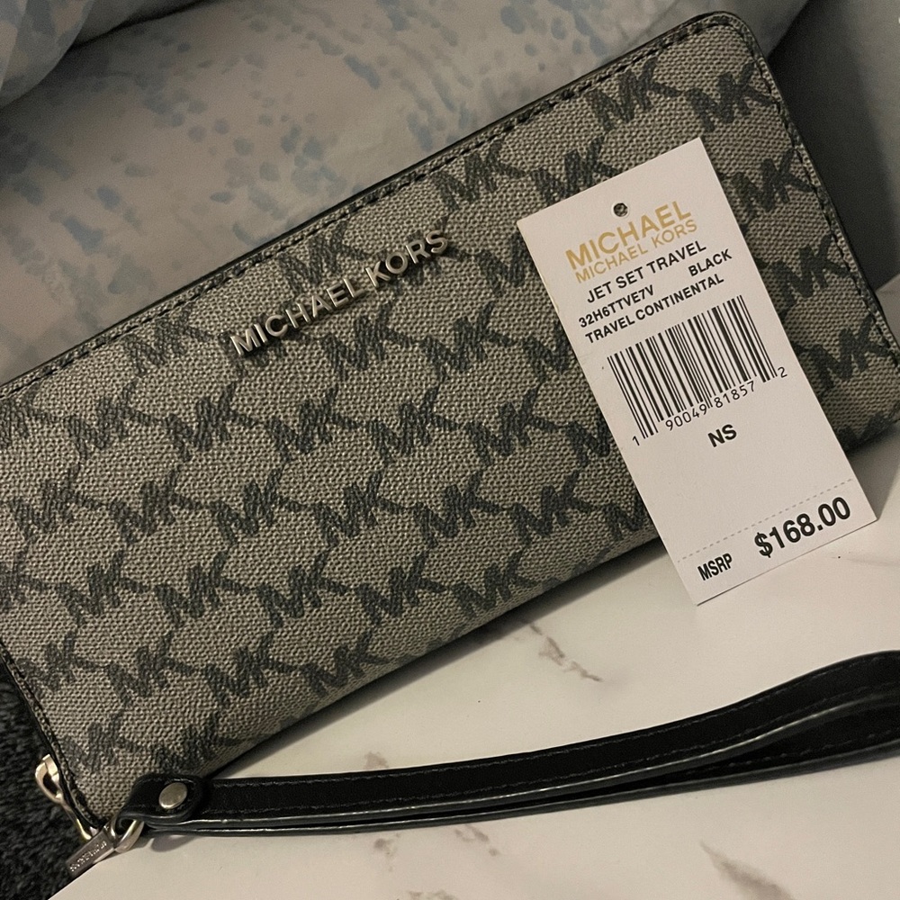Black MK wallet/wristlet